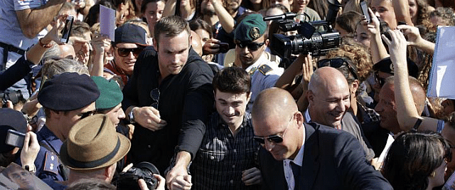 Daniel Radcliffe gets mobbed by fans at Venice Film Festival