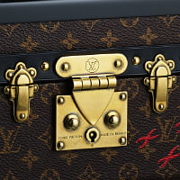 This is the cutest lil Louis Vuitton Mini trunk 🧊i dont know what wil