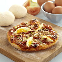 Sardinah pizza - BreadTalk Cafe thumb.png