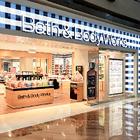Smell that Bath  Body Works wafts into Singapore.png