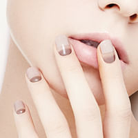 T 4 Trendy nude manicure nail designs to try.jpg