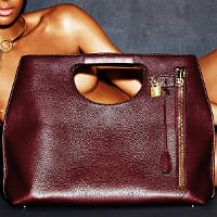 Go glam with the new Tom Ford handbag you have to have - Her World Singapore