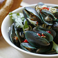Recipe: Thai-style mussels