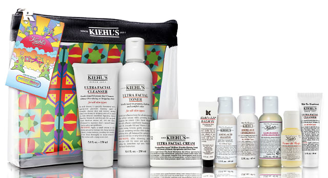 Best beauty indulgences and festive freebies at Changi Airport this December kiehls holiday set