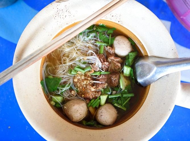 #TeamTipsThursday: 5 best hawker stalls for beef noodles in Singapore