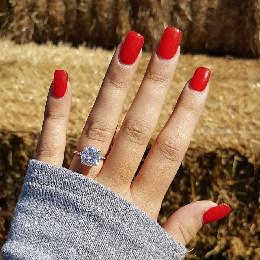 Markle engagement ring has 2 of Diana's diamonds | WGME