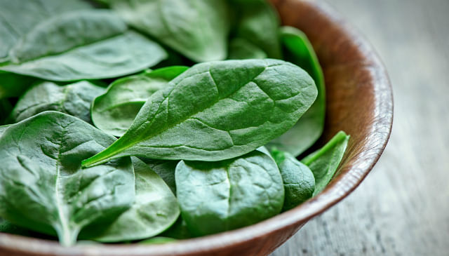 Food to reduce relieve stress health tips SPINACH