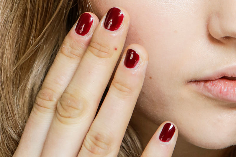 FW 16 nail trends - vampy nails