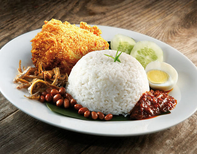 how many calories are there in nasi lemak