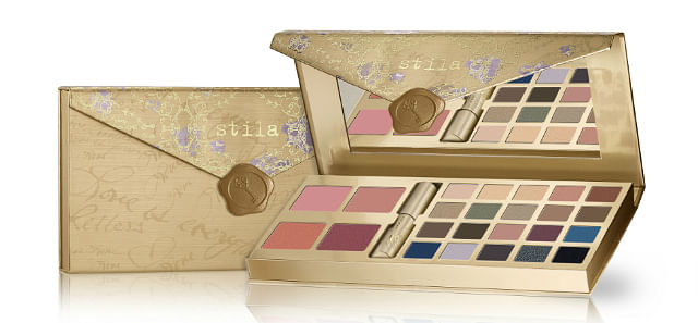 prettiest makeup palettes to gift and get this Christmas stila