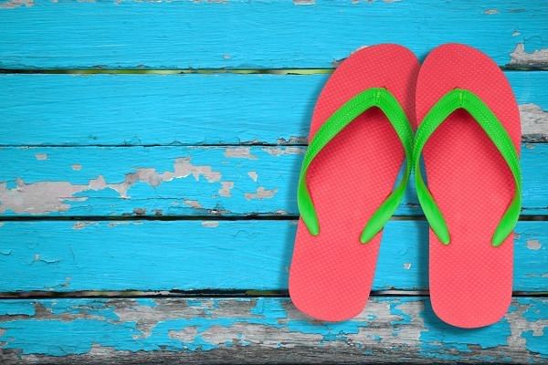 3 summer shoe styles that are bad for your feet