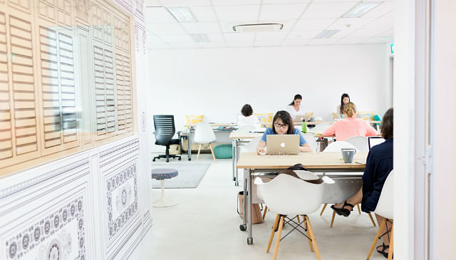 Singapore co-working spaces rental office networking startup business WOOLF WORKS