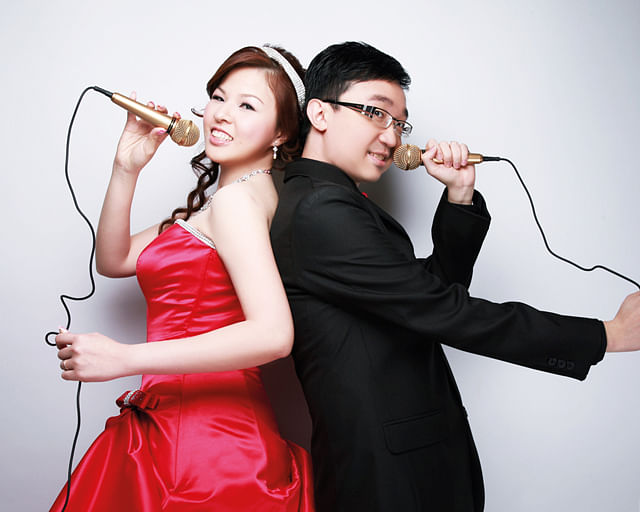 Wenqi and Jing Wen's wedding: The couple's love for karaoke