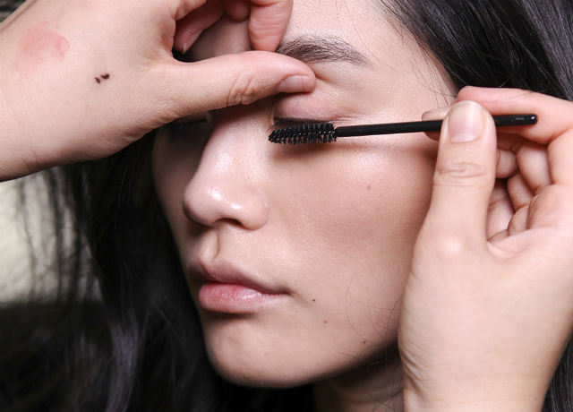 These makeup mistakes are really making your eyes look smaller 