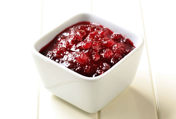 Top unhealthy holiday food and drinks cranberry sauce